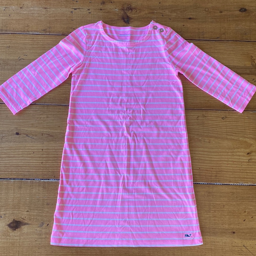 Girls Vineyard Vines 3/4 length sleeve dress worn once